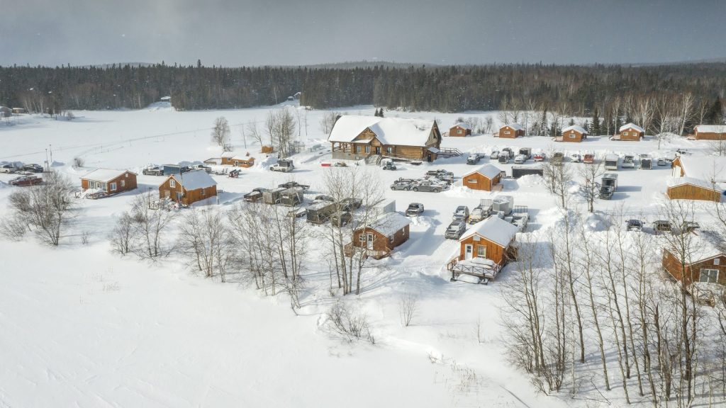 Vue aérienne de la Pourvoirie du Nord à Val-d'Or